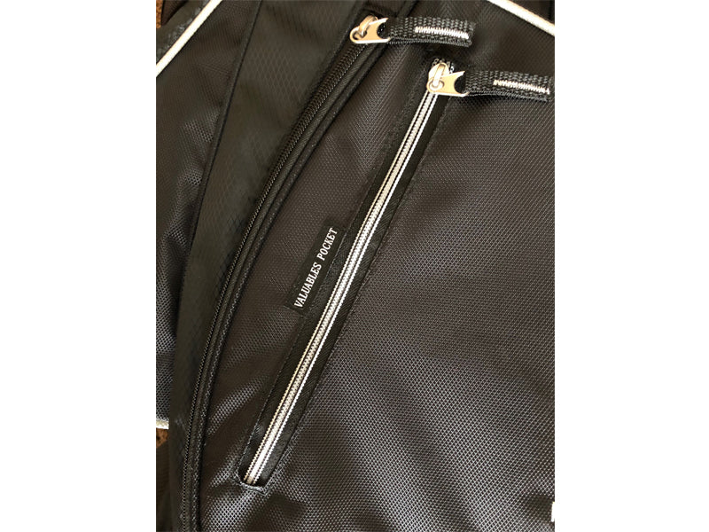 The valuables pocket in the Wedgewood golf club bag